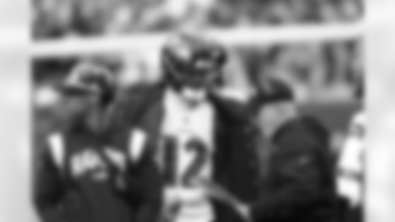 QB Anthony Brown