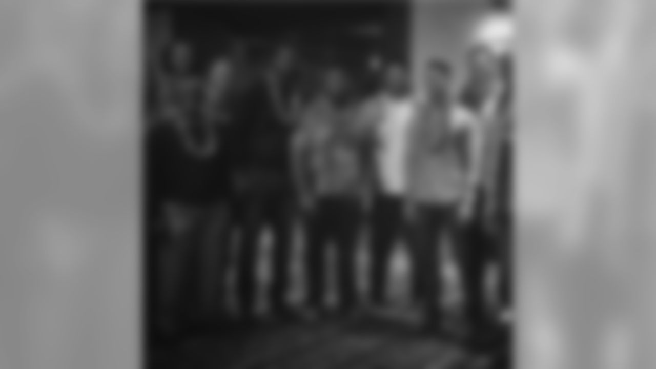 chriscanty99[Chris Canty]:Luau time with the fellas at Haloti Ngata's annual fundraiser. #Ravens #RavensNation #NFL