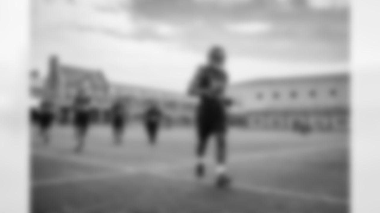 RB Gus Edwards