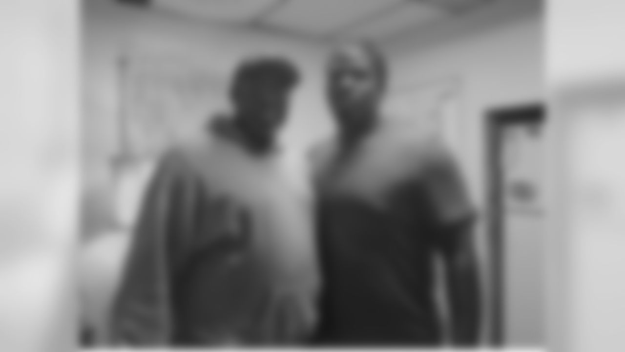 umearl [Willie Henry] Happy Father's Day pops. You've always been there to support me no matter how far I go, thank you.