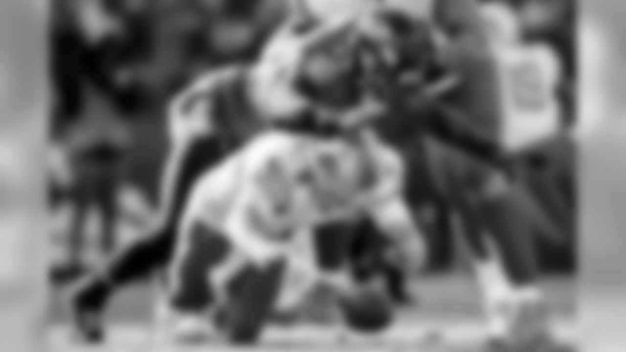OLB Terrell Suggs