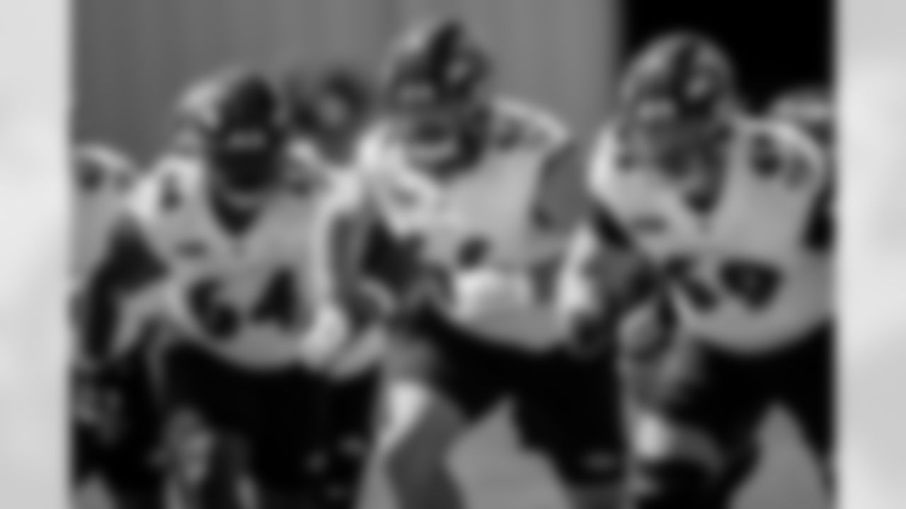 Ravens rookies practice during the second day of minicamp.