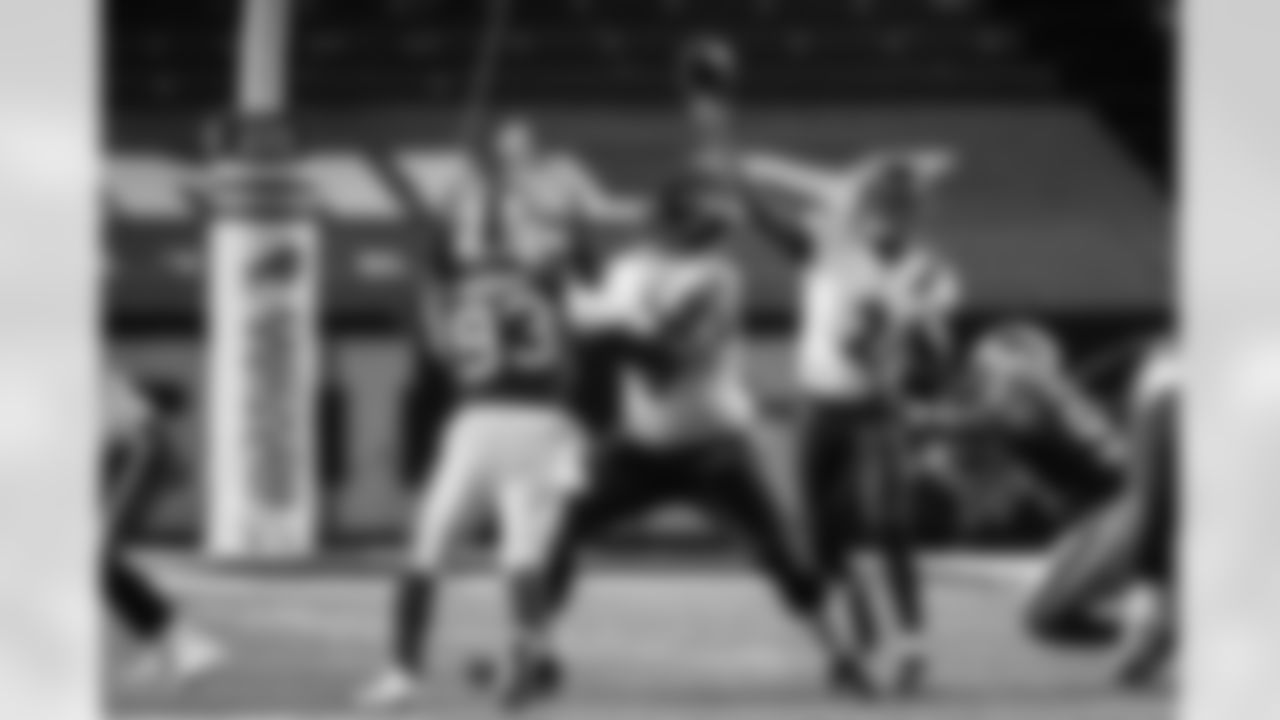 QB Tyler Huntley