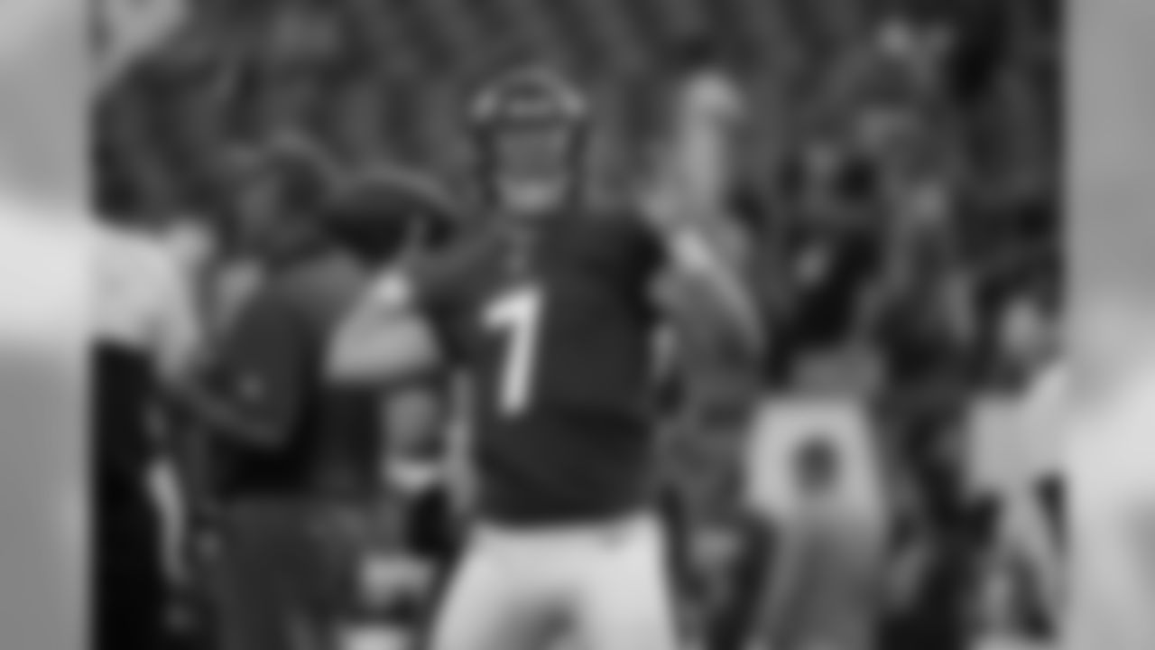 Baltimore Ravens' Trace McSorley warms up before a preseason NFL football game, Thursday, Aug. 22, 2019, in Philadelphia. (AP Photo/Matt Rourke)