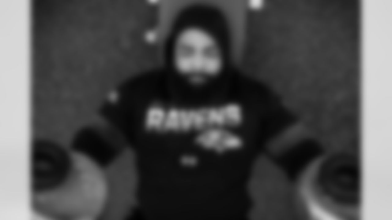 DT Aaron Crawford