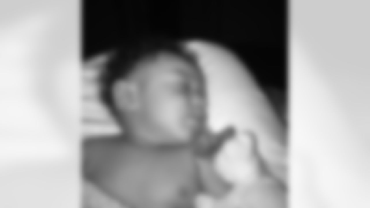 trulybean[Jimmy Smith]:Up since 4:30a.. And still fake sleeping lol