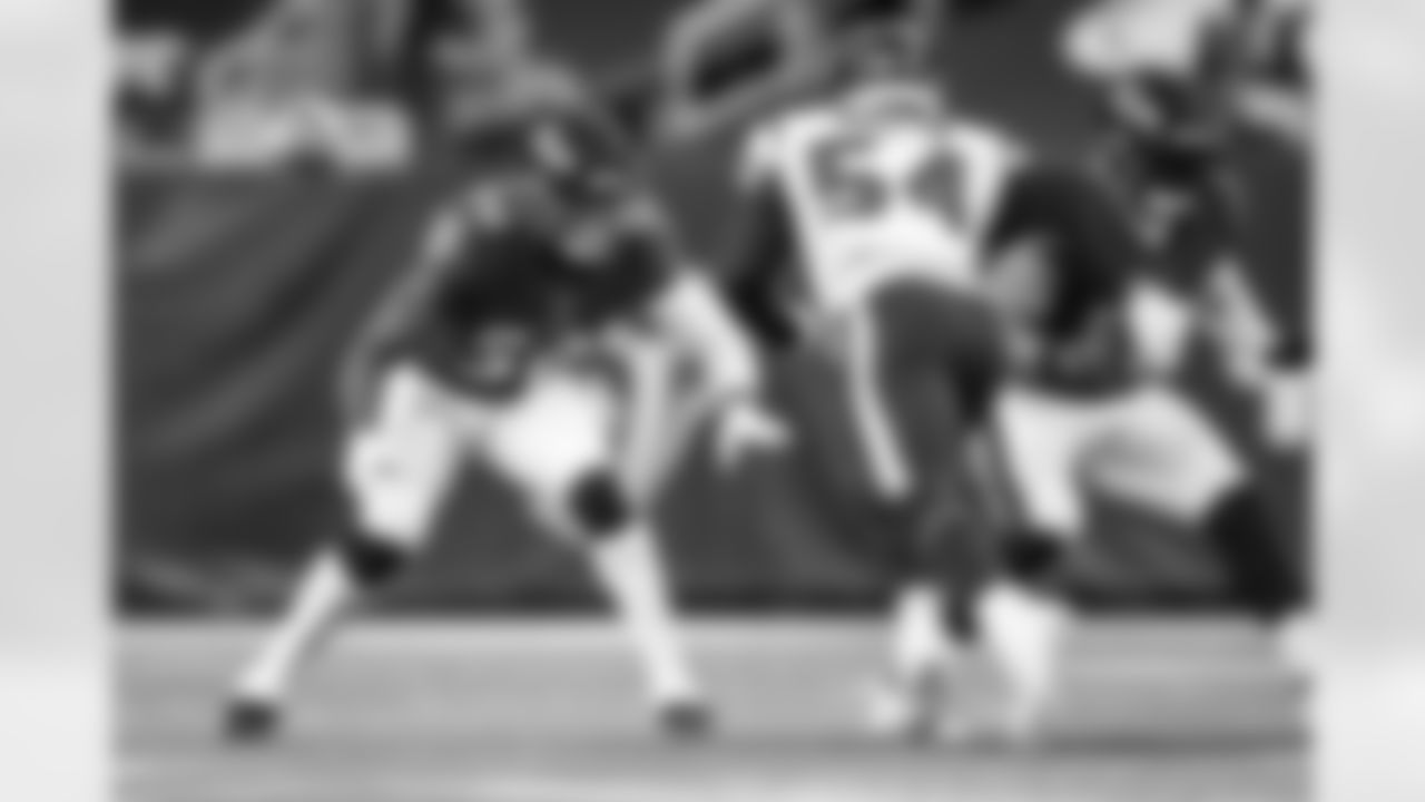 LB Otaro Alaka – Restricted
After making the 53-man roster as an undrafted rookie in 2019, Alaka landed on injured reserve before suiting up for a game (hamstring). He played in five games in 2020 before suffering a season-ending knee injury. Last year, he was waived/injured near the end of training camp and reverted to IR.
