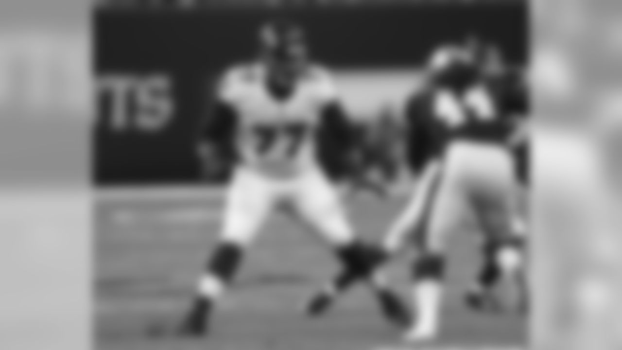 OT De'Ondre Wesley (DC Defenders)
Wesley spent much of two years with the Ravens, originally signing as an undrafted free agent out of BYU in 2015. He spent one season on injured reserve, then didn't make the 53-man roster out of camp the following year. Wesley bounced to the Buffalo Bills and Indianapolis Colts after that, but did not suit up for any NFL games.