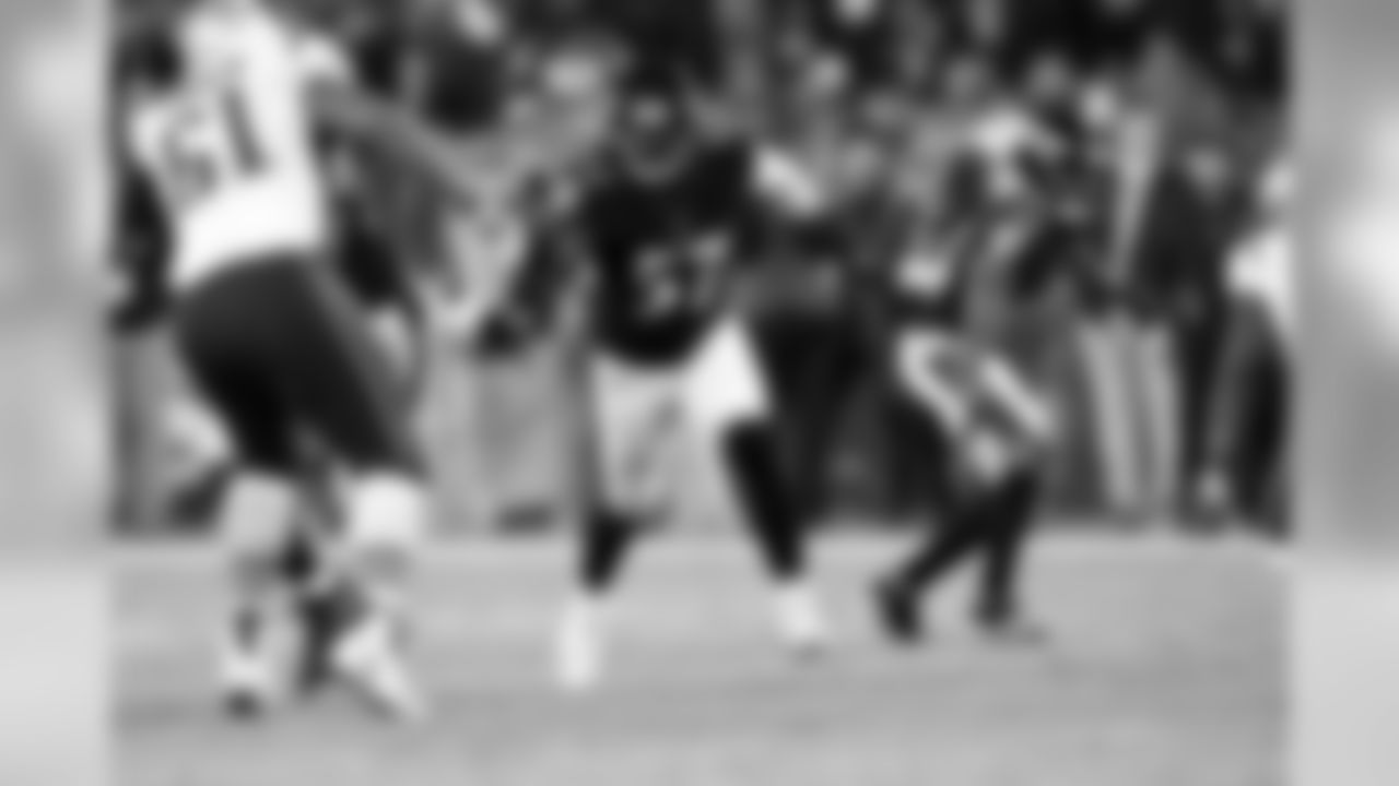 ILB Josh Bynes
