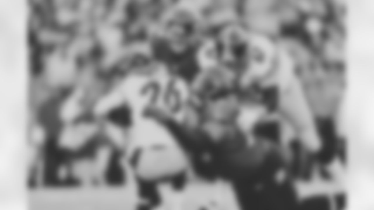 mpierce_78 [Michael Pierce]: We Just Trying To Be Legendary... It's Game Day! #TNF #PlayLikeARaven #GodsWork #ColorRush