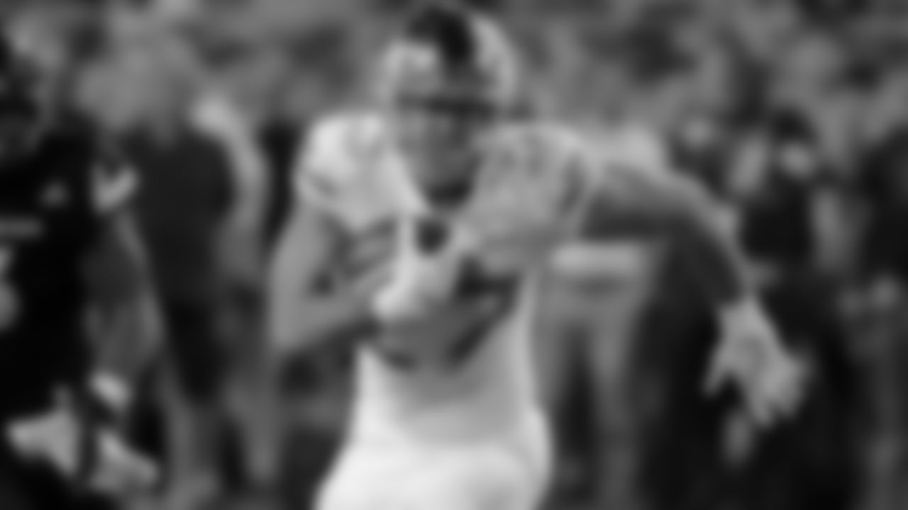 TE Jacob Breeland
