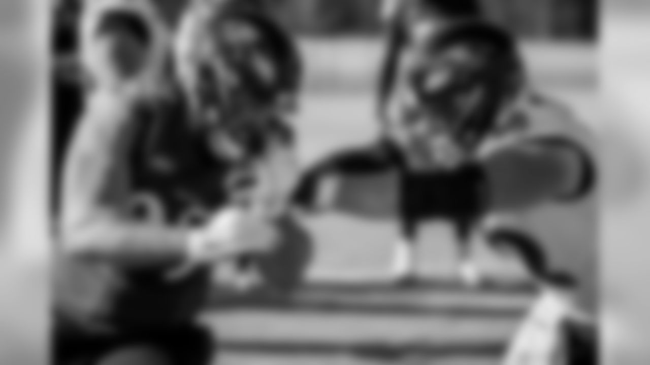 DT Zach Sieler G Ben Powers