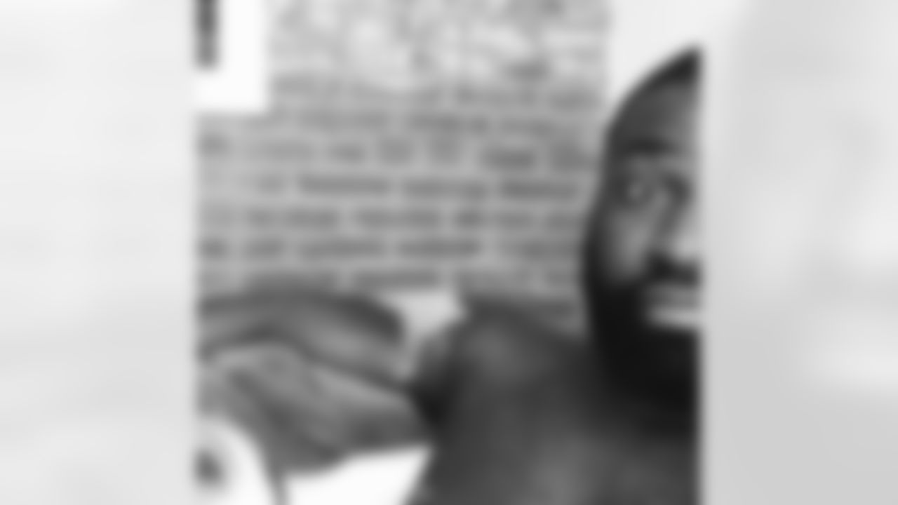 kapronlewis[Kapron Lewis-Moore]: When you are too lazy to go to the facility to use the hot tub So you stay home. #recovery #sweat