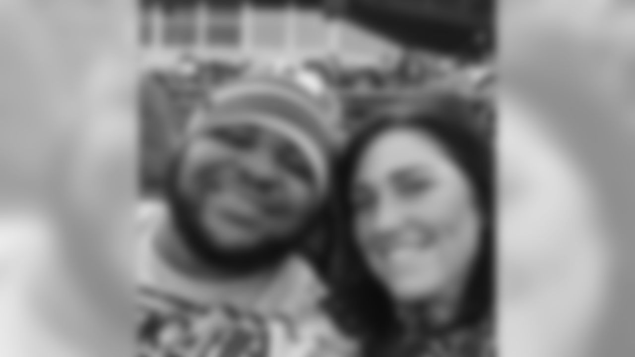 brandonw_66[Brandon Williams]:Can't forget #TheMain @alyssawylene