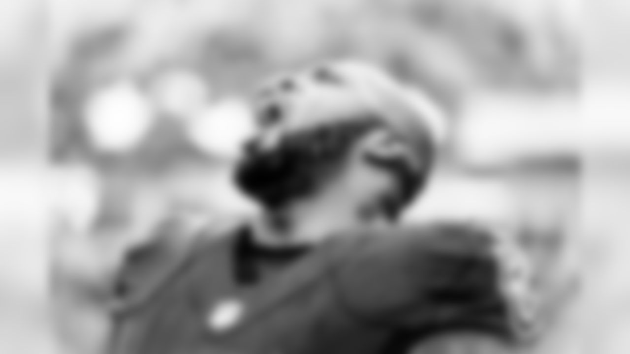 OLB Terrell Suggs