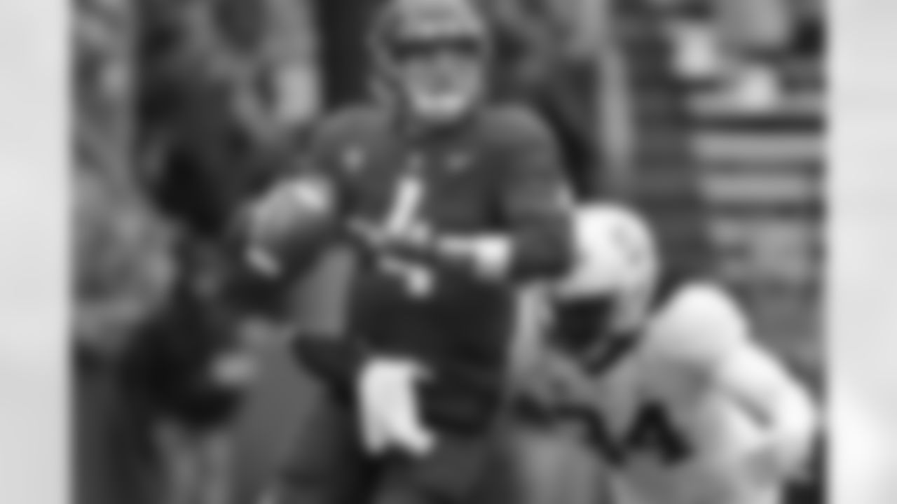 QB Luke Falk
Washington State