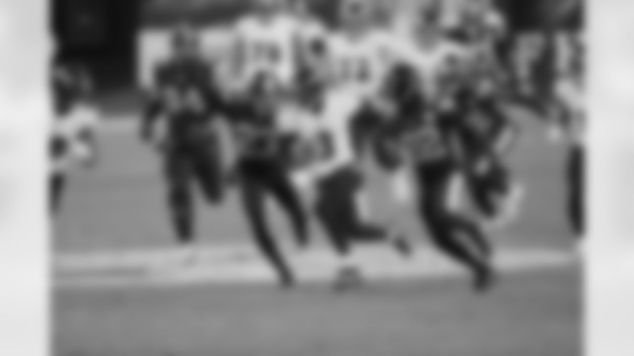 QB Robert Griffin III
Week 12 | Baltimore Ravens at Pittsburgh Steelers | December 2, 2020 | Heinz Field
