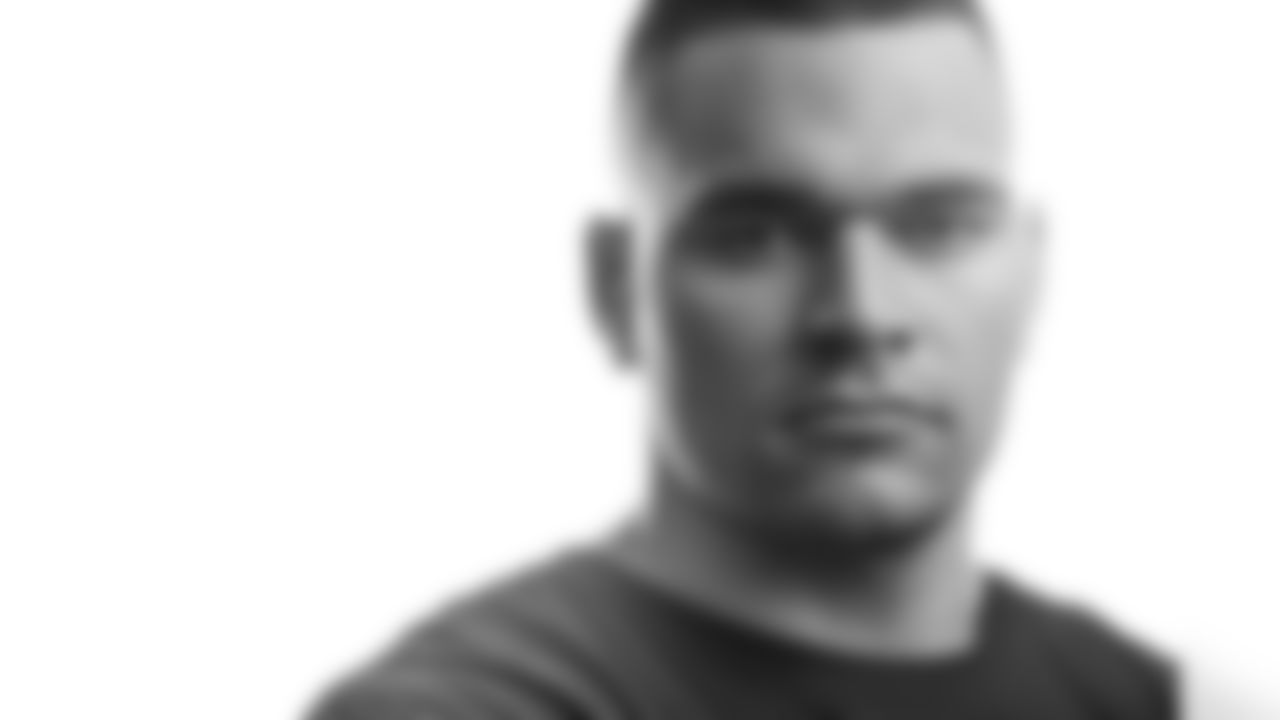 Round 2, No. 42: OLB Kamalei Correa
