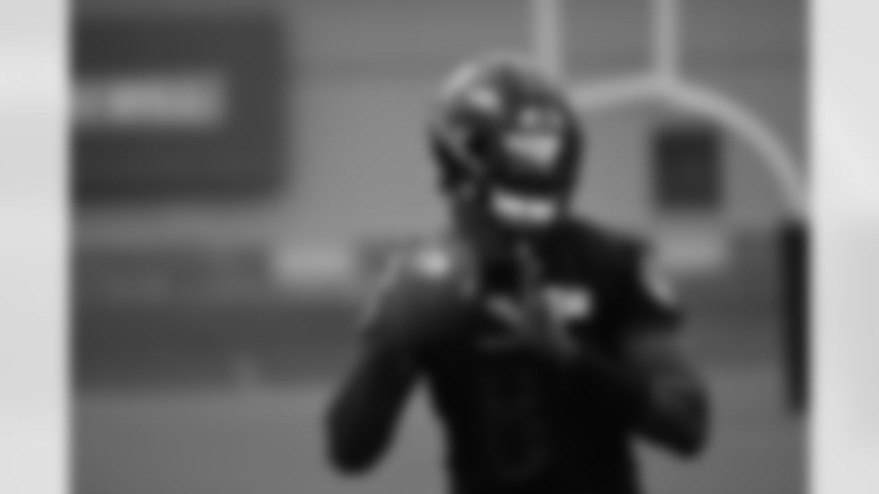 QB Lamar Jackson (8)