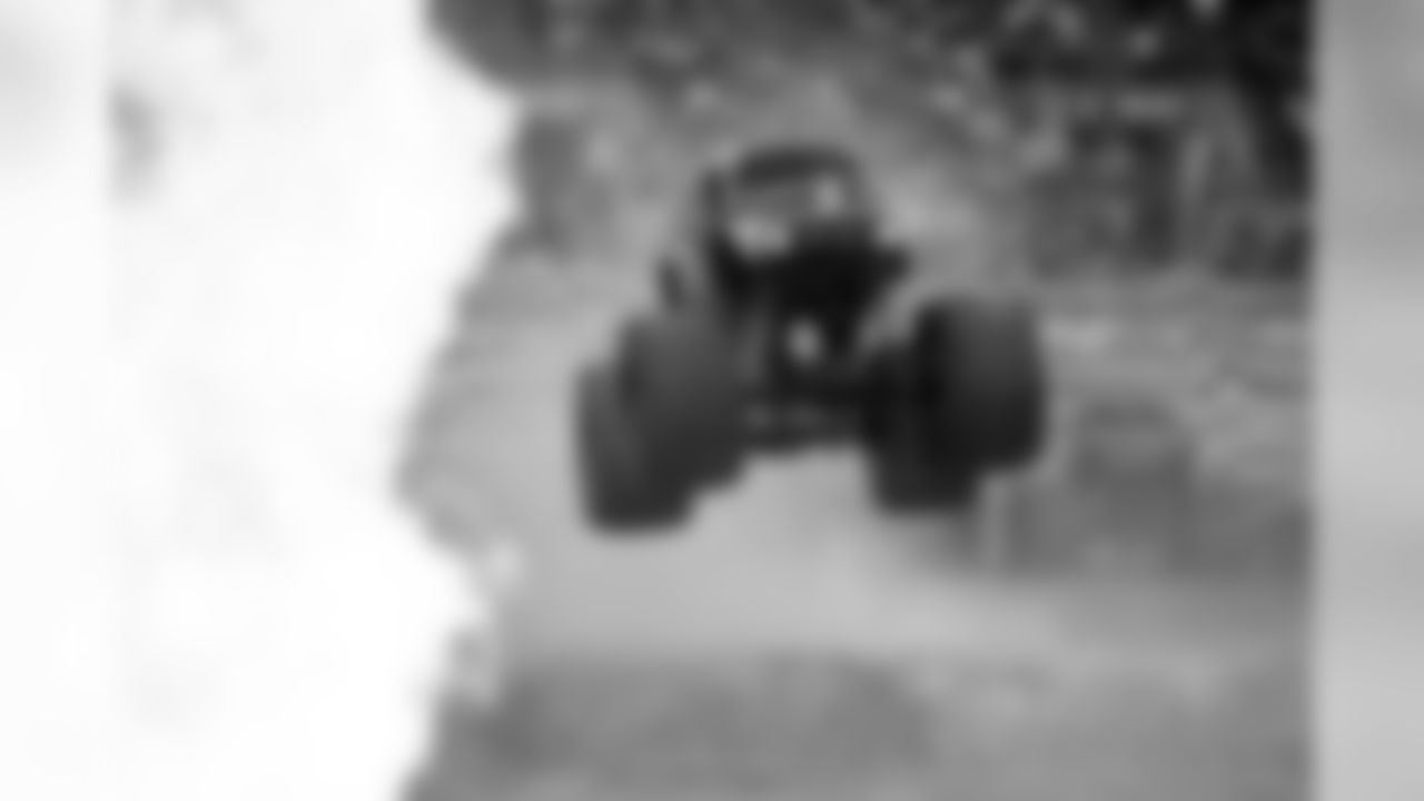 On June 2, 2012, Monster Jam Path Of Destruction roared into M&T Bank Stadium featured Monster Jam greats Grave Digger (Dennis Anderson) and Maximum Destruction (Tom Meentz).