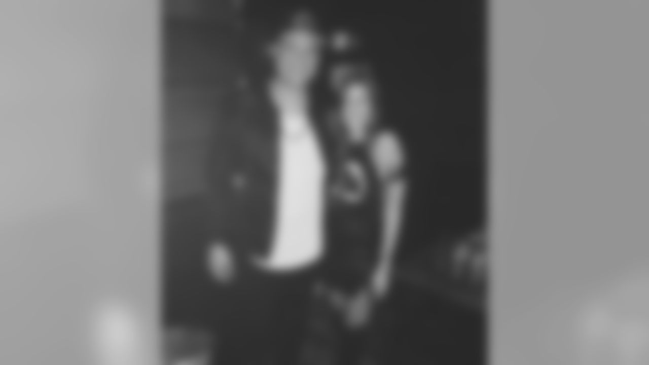 urbanlegend96 [Brent Urban]: Happy 25th babe I love you #morelife