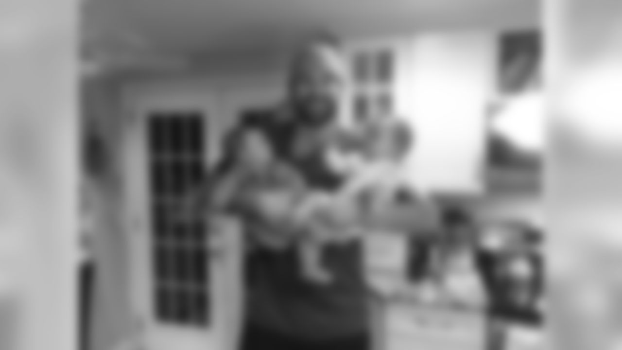 lbow70 [Luke Bowanko] Got to be third most handsome in this pic with my cousins, Noah & Asher ! Very mature for their age