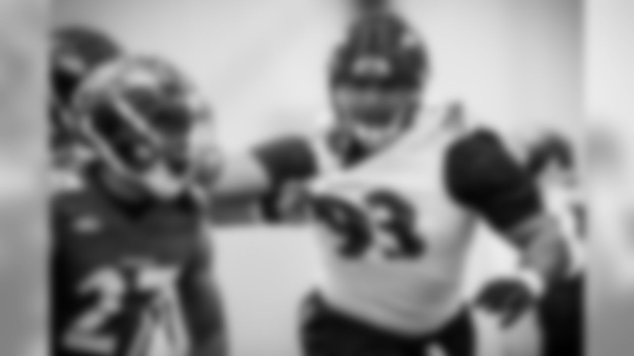 DE Chris Wormley