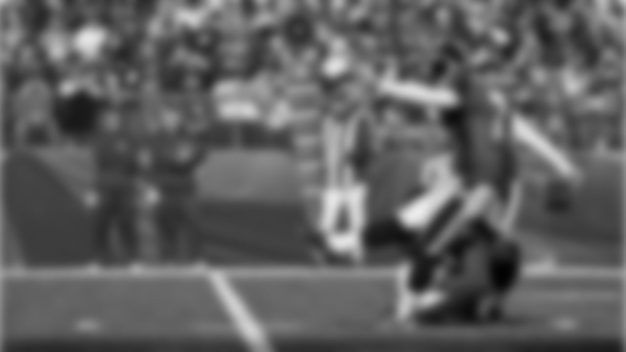 Images from the Ravens' 26-10 win over the visiting Miami Dolphins on Sunday, Nov. 7, 2010. The Ravens (6-2) pulled away in the second half on a big day from Joe Flacco and Ray Rice and three interceptions by the defense. Miami (4-4) entered with a perfec