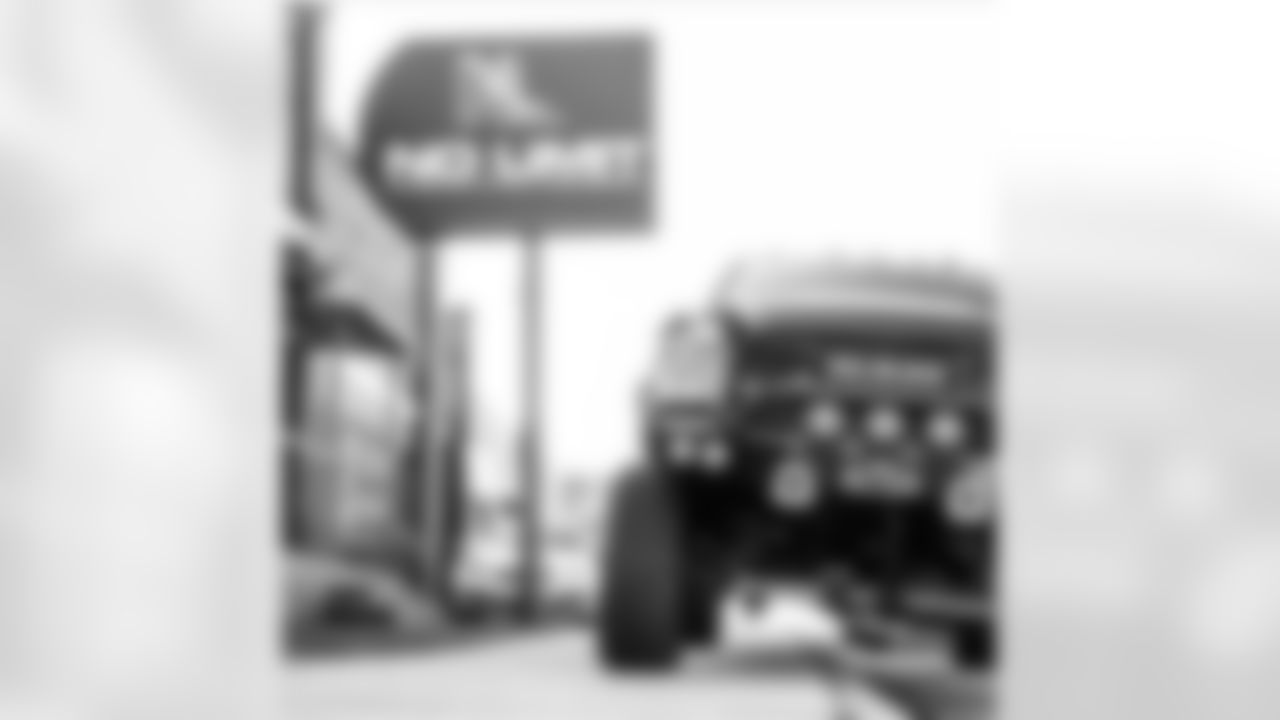 redman7715 [Ryan Jensen] Just chillin #ram #liftedtrucks #curbjumper #nolimit #dodge