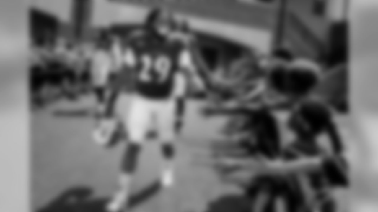 The Baltimore Ravens hold a joint training camp practice with the Jacksonville Jaguars at the Under Armour Performance Center on August 6, 2019 in Owings Mills, MD.