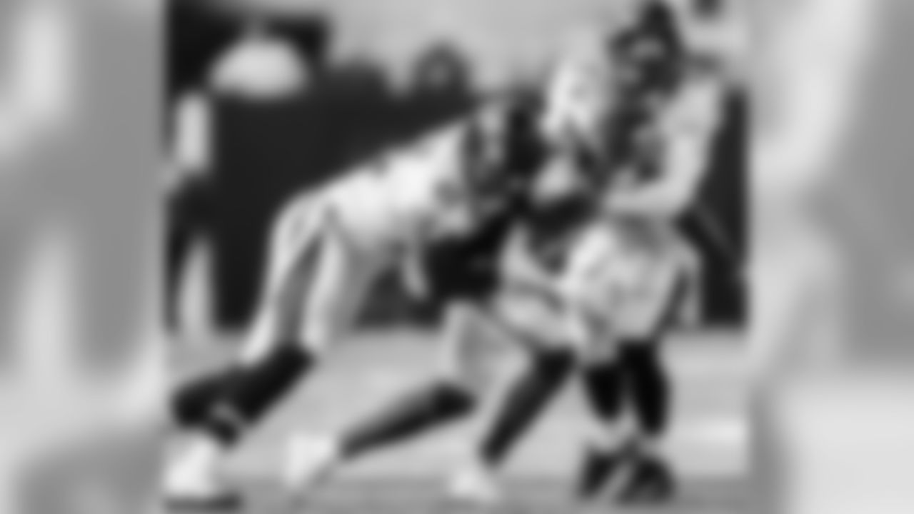 alevine.sr [Anthony Levine Sr.] It's #PurpleFriday