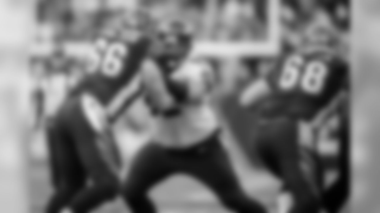 Ngata122913sh07