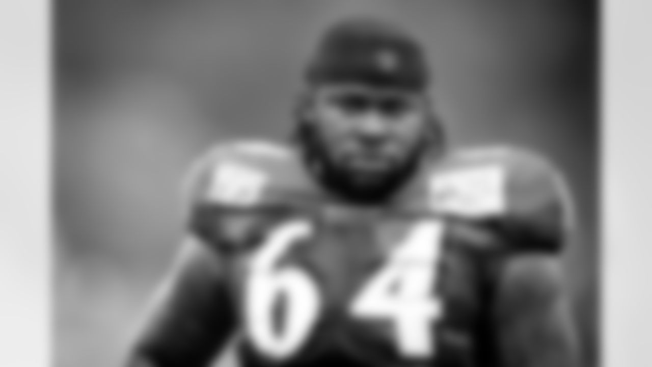 G Oniel Cousins
2008 Draft - Round 3, Pick 99