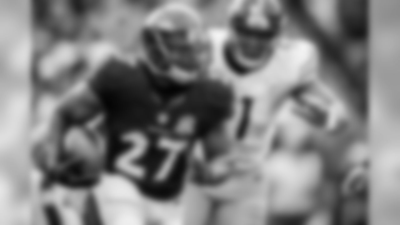 RB Terrance West (Exclusive Rights Free Agent)