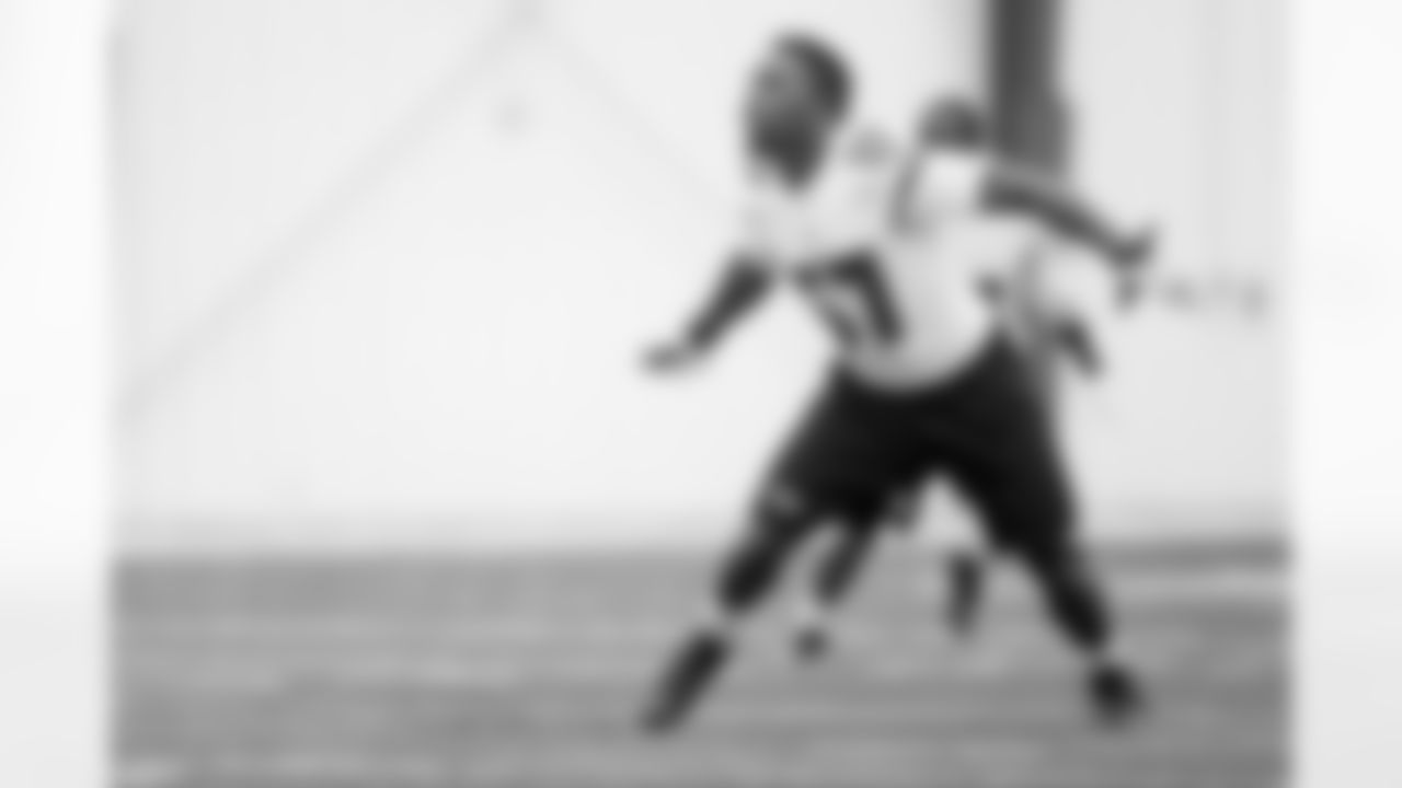 ILB C.J. Mosley