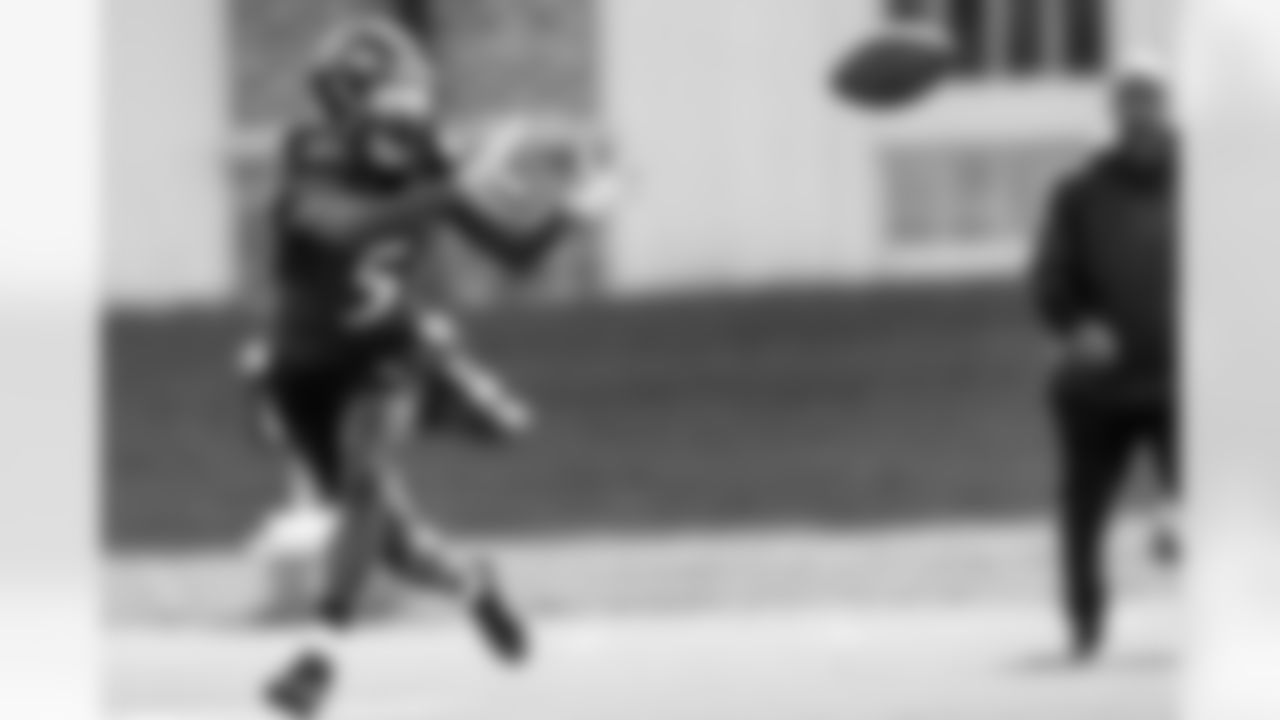 WR Marquise Brown