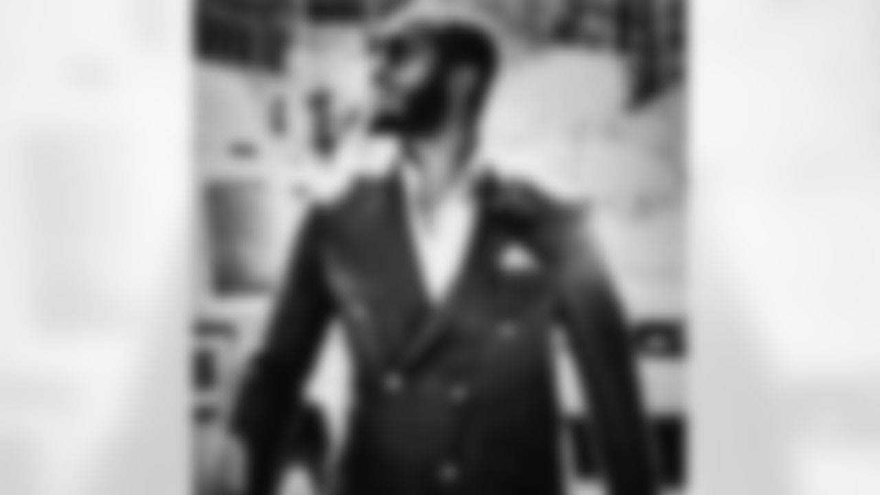 bp_30 [Bernard Pierce]: #TBT photo shoot in NYC before the draft. Killed the shoot!