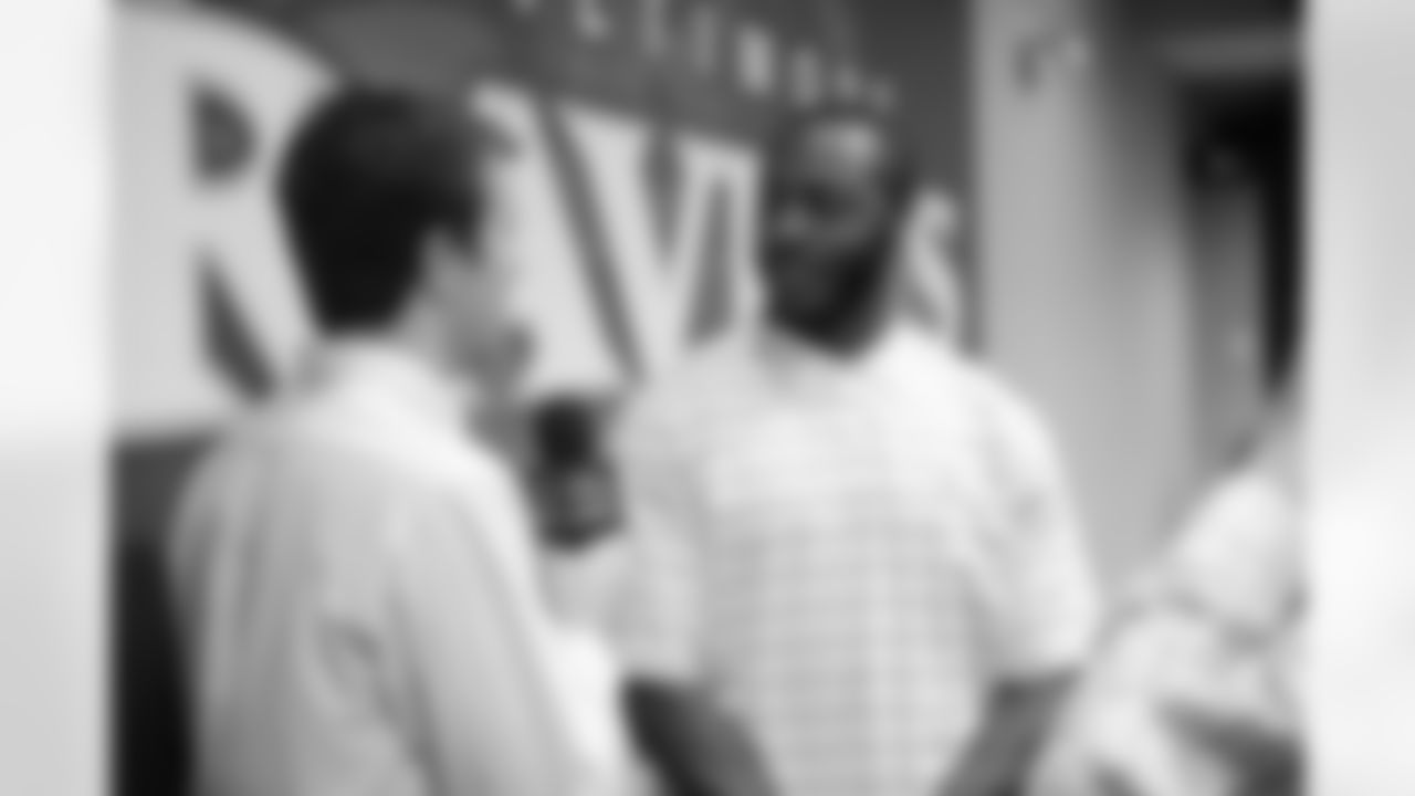 2012 Ravens Draft picks, OLB Courtney Upshaw, T Kelechi Osemele and RB Bernard Pierce, arrive at the Ravens Training Facility for a tour and a press conference.