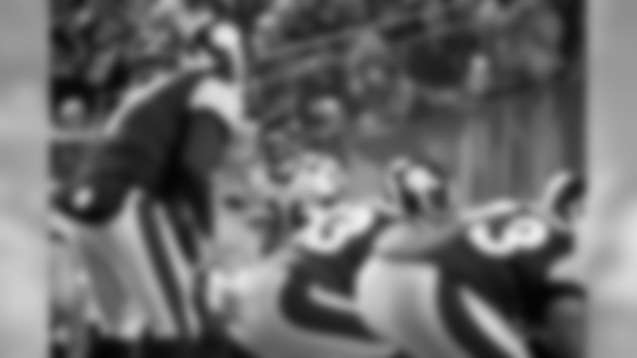 Images from the Ravens' 31-24 loss to the Pittsburgh Steelers in the divisional playoffs on Saturday, Jan. 15, 2011. Baltimore built a 14-point halftime lead but turned the ball over three times in the third quarter to fall in the playoffs for the third s