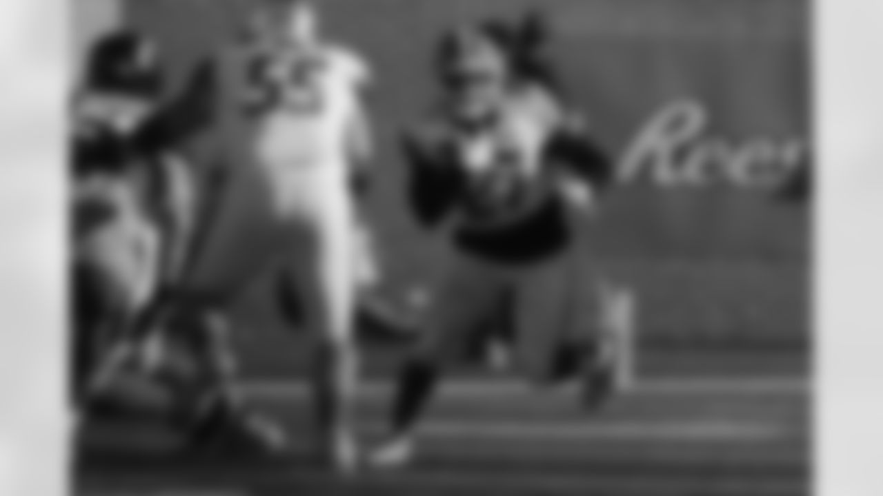 RB Dameon Pierce, Florida
Zierlein: "Pierce was one of the Senior Bowl backs I was most excited to watch heading into the week, as his tape was substantially better than his 2021 usage rate at Florida (119 total touches) would indicate. Running backs often have a hard time finding holes during practices, but Pierce's bend and twitch allowed him to stack jump-cuts and slalom his way to the open field. He was explosive out of his breaks during pass-catching drills and made a couple of nice grabs despite the consistent rainfall on Wednesday."
Mink: The Ravens have J.K. Dobbins, Gus Edwards and Justice Hill coming back from major preseason injuries. While they're expected to be ready for the start of next season, Baltimore could still look to add to the unit as insurance.