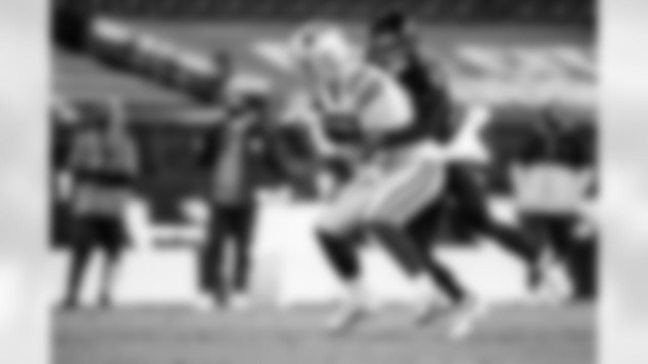 CB Anthony Averett