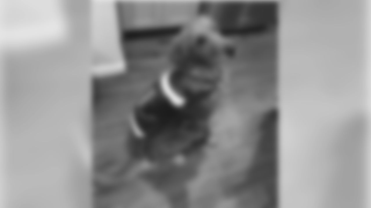 urbanlegend96 [Brent Urban] Odin out here on All Hallows' eve lookin like a golden receiver. #YungFredBiletnikoff