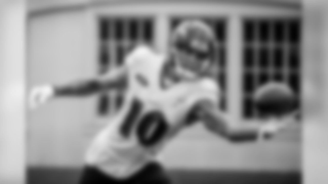 WR Chris Moore