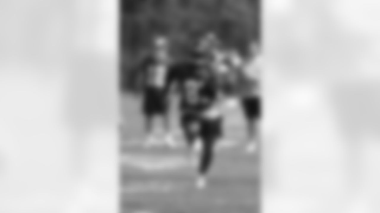 WR Ron Johnson
2002 Draft - Round 4, Pick 123