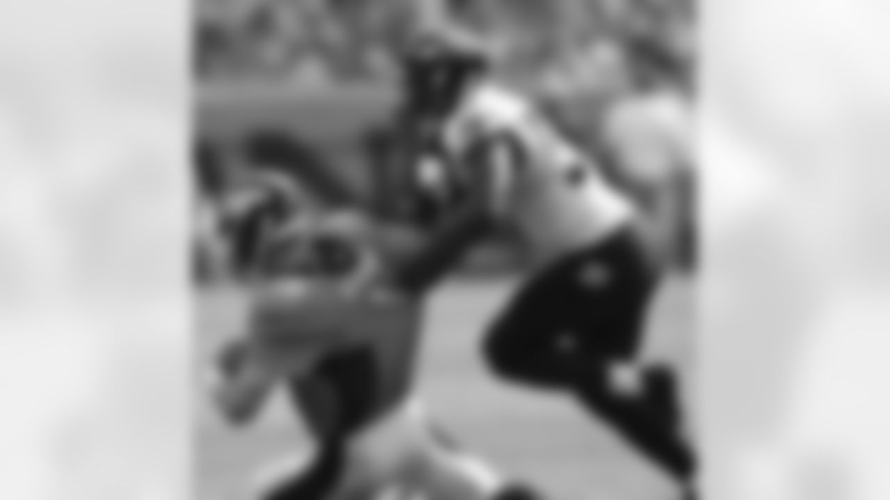 mosley32rtr[C.J. Mosley]: Swear this game keeps me humbled. Makes me realize how blessed I am everyday doing what I love carrying my family name behind my back! #family #purplegang #5732 #rtr