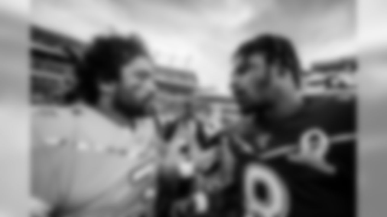 Seattle Seahawks quarterback Russell Wilson and quarterback Lamar Jackson at the 2020 Pro Bowl game, Sunday, Jan. 26, 2020 in Orlando, Fla.