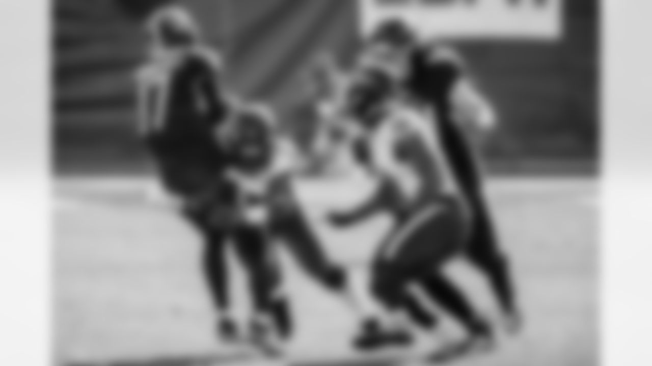 OLB Matthew Judon