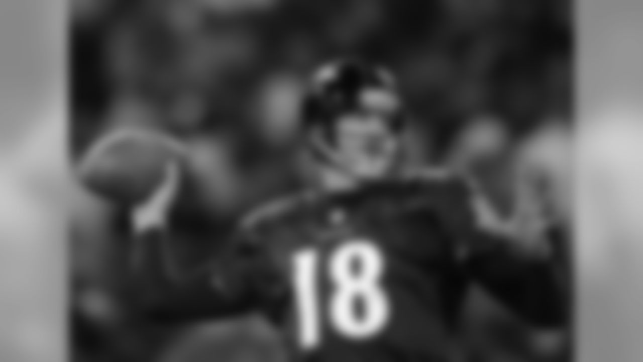 Grbac was coming off a Pro Bowl season in Kansas City, but he struggled in his one year in Baltimore, throwing 18 interceptions to 15 touchdowns and barely topping 3,000 yards.