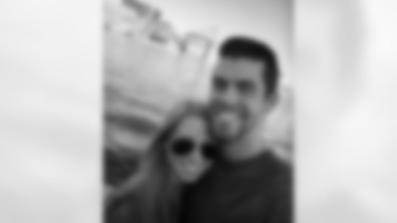 jtuck9[Justin Tucker]: Walking off our Shake Shack around the Inner Harbor. Perfect mid-day date!