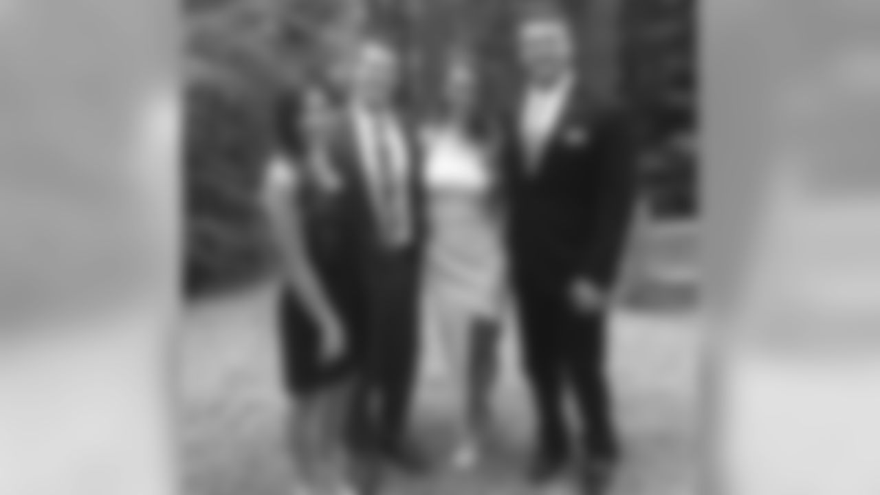 juicecheck44[Kyle Juszczyk]:Rule #44: Always crash weddings with an all-star crew #weddingofthedecade #mrandmrsmoose